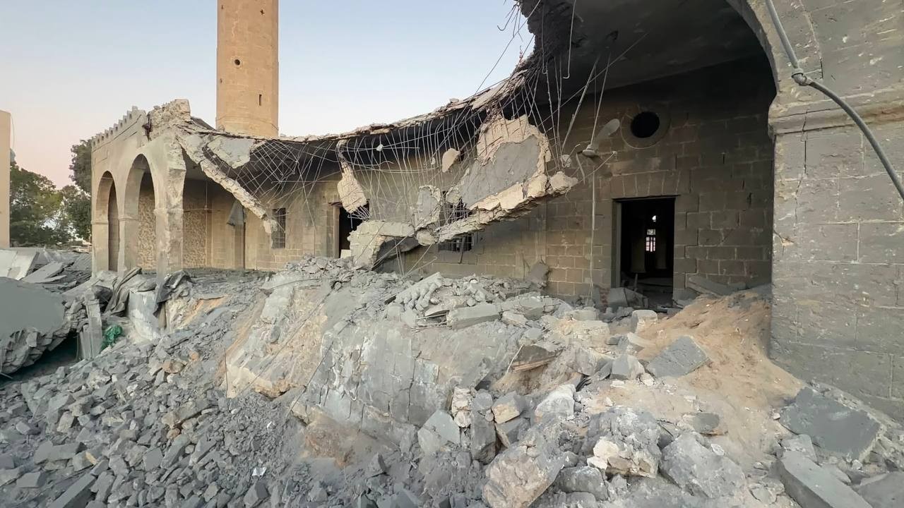 - أثار الدمار التي لحقت بمسجد ابو سليم...jpg