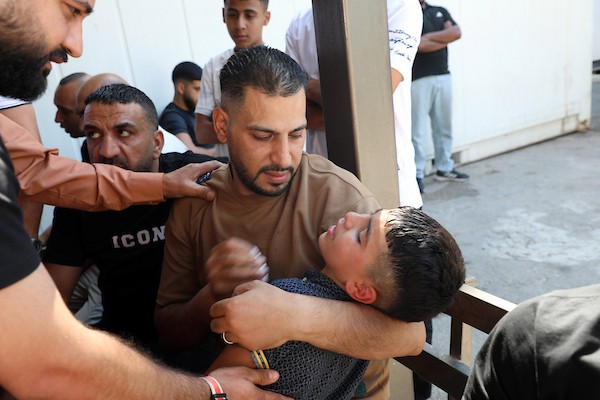 استشهد الطفل إسلام أحمد عجوري (14 عاماً) متأثراً بإصابته برصاص الجيش الإسرائيلي خلال اقتحام مخيم عسكر الجديد شرقي نابلس