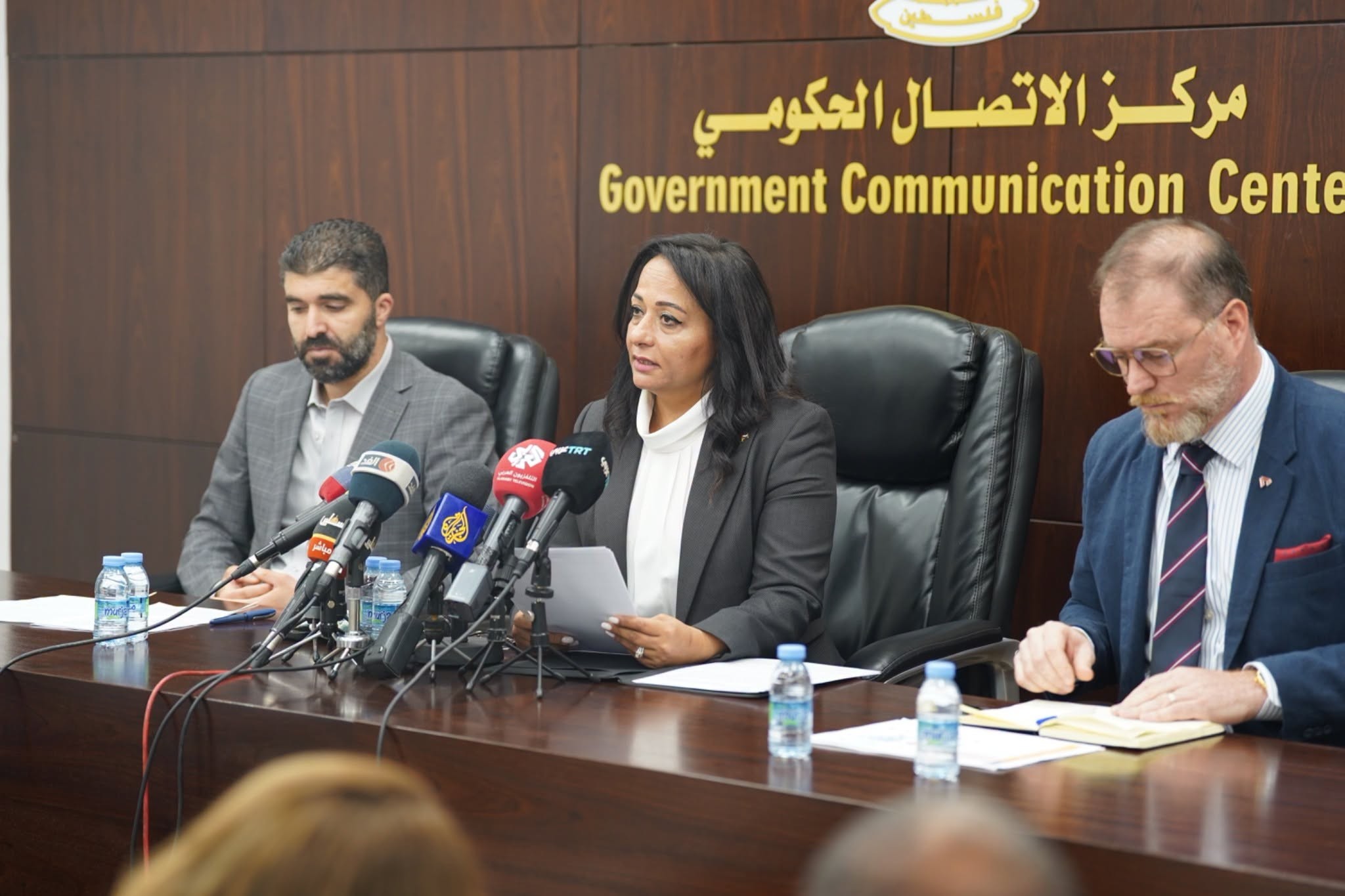مؤتمر صحفي مشترك عقدته الوزارة بالشراكة مع نائب المنسق الخاص للأمم المتحدة لعملية السلام في الشرق الأوسط.jpg