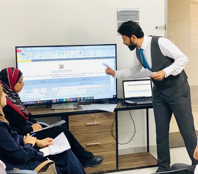 لجنة الانتخابات تدرب طواقمها في قطاع غزة ...jpg