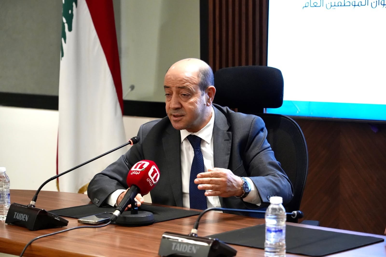 أبو زيد يبحث مع رئيسة مجلس الخدمة المدنية اللبناني سبل تعزيز التعاون.jpg