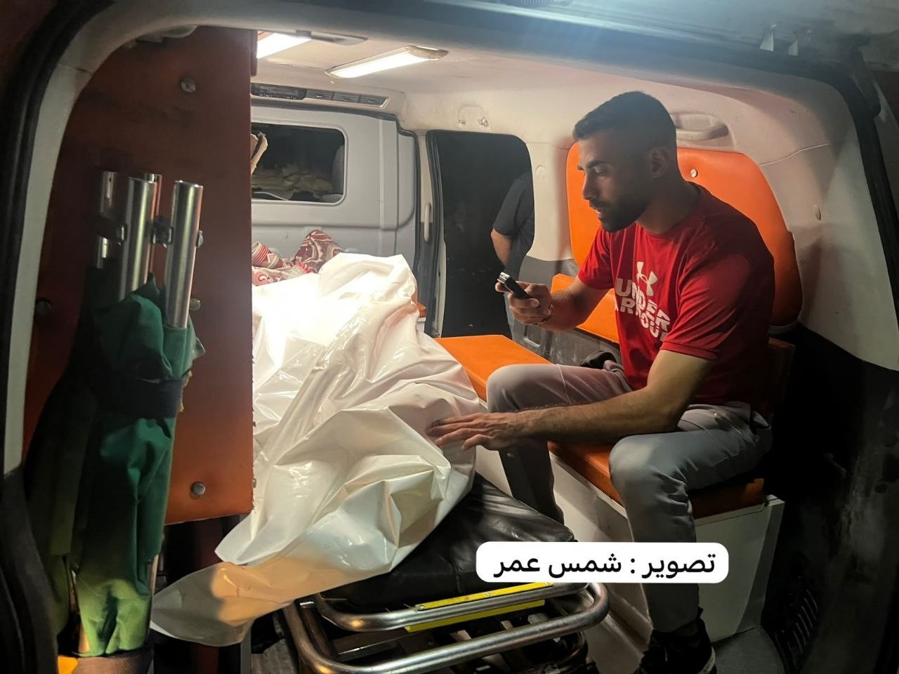 القصف لشقة سكنية في الطابق الثامن من برج السوسي غرب غزة.jpg
