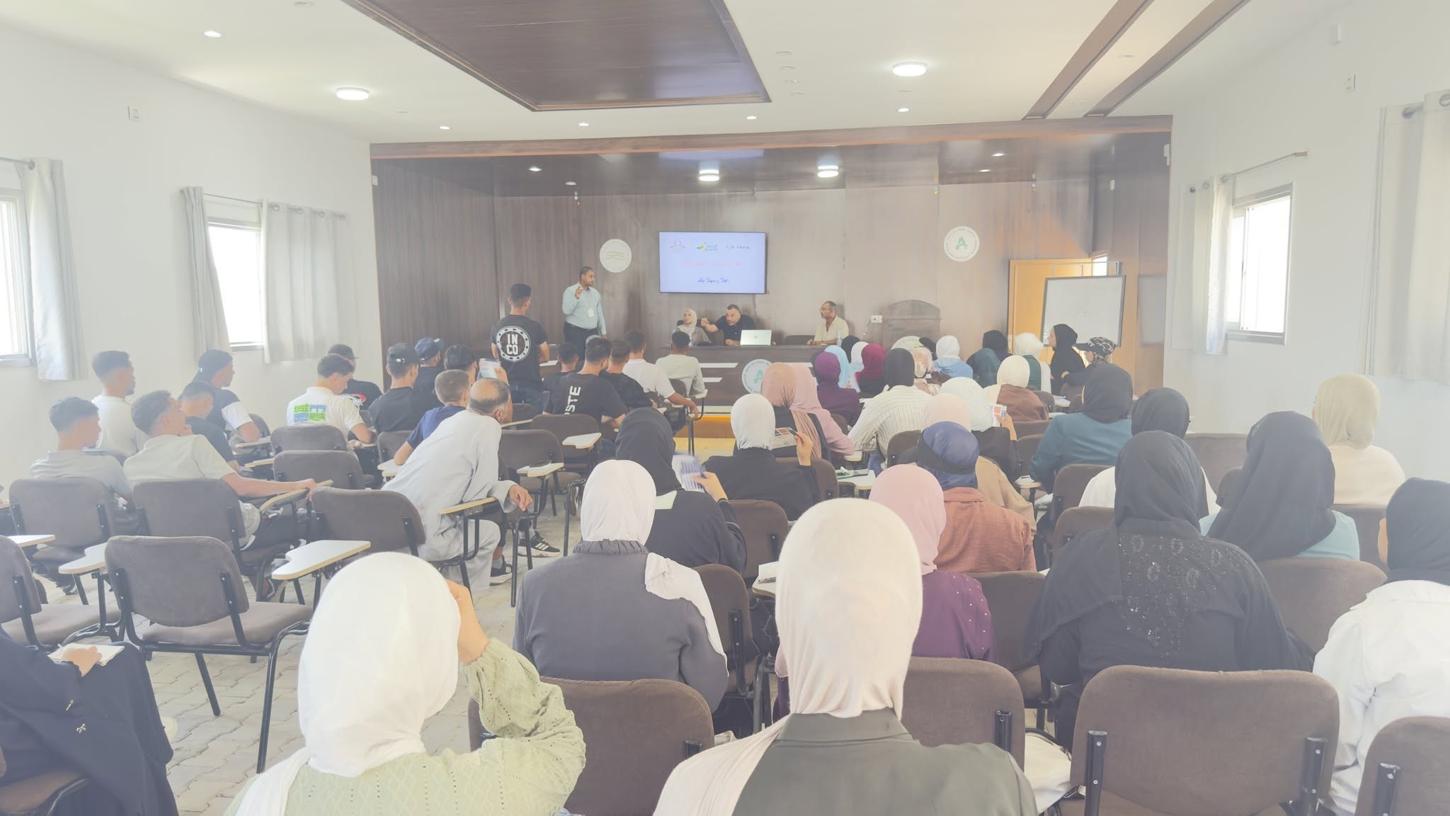 جامعة غزة تنظم لقاءًا إرشاديًا تفاعليًا.jpg
