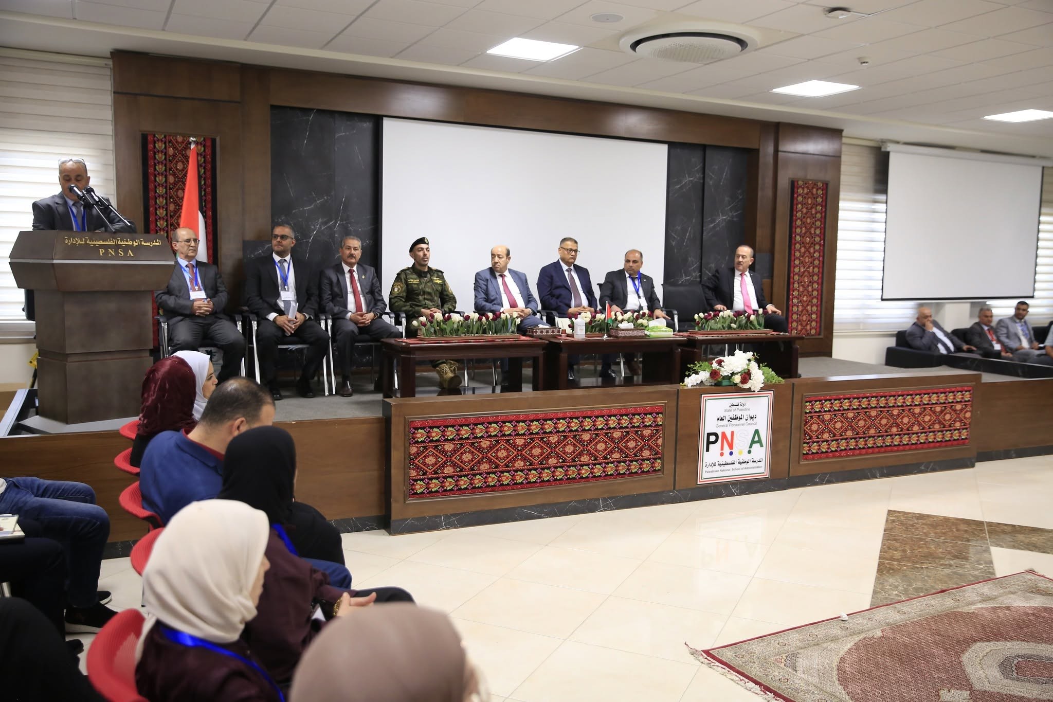 المدرسة الوطنية الفلسطينية للإدارة وجامعة القدس المفتوحة تختتمان المؤتمر العلمي الدولي المحكَّم  6.jpg