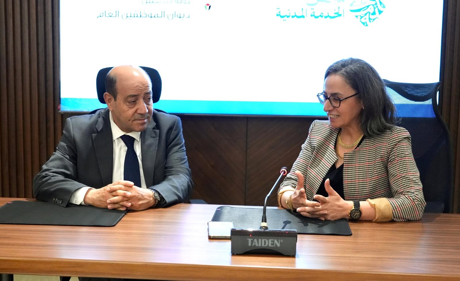 أبو زيد يبحث مع رئيسة مجلس الخدمة المدنية اللبناني سبل تعزيز التعاون...jpg