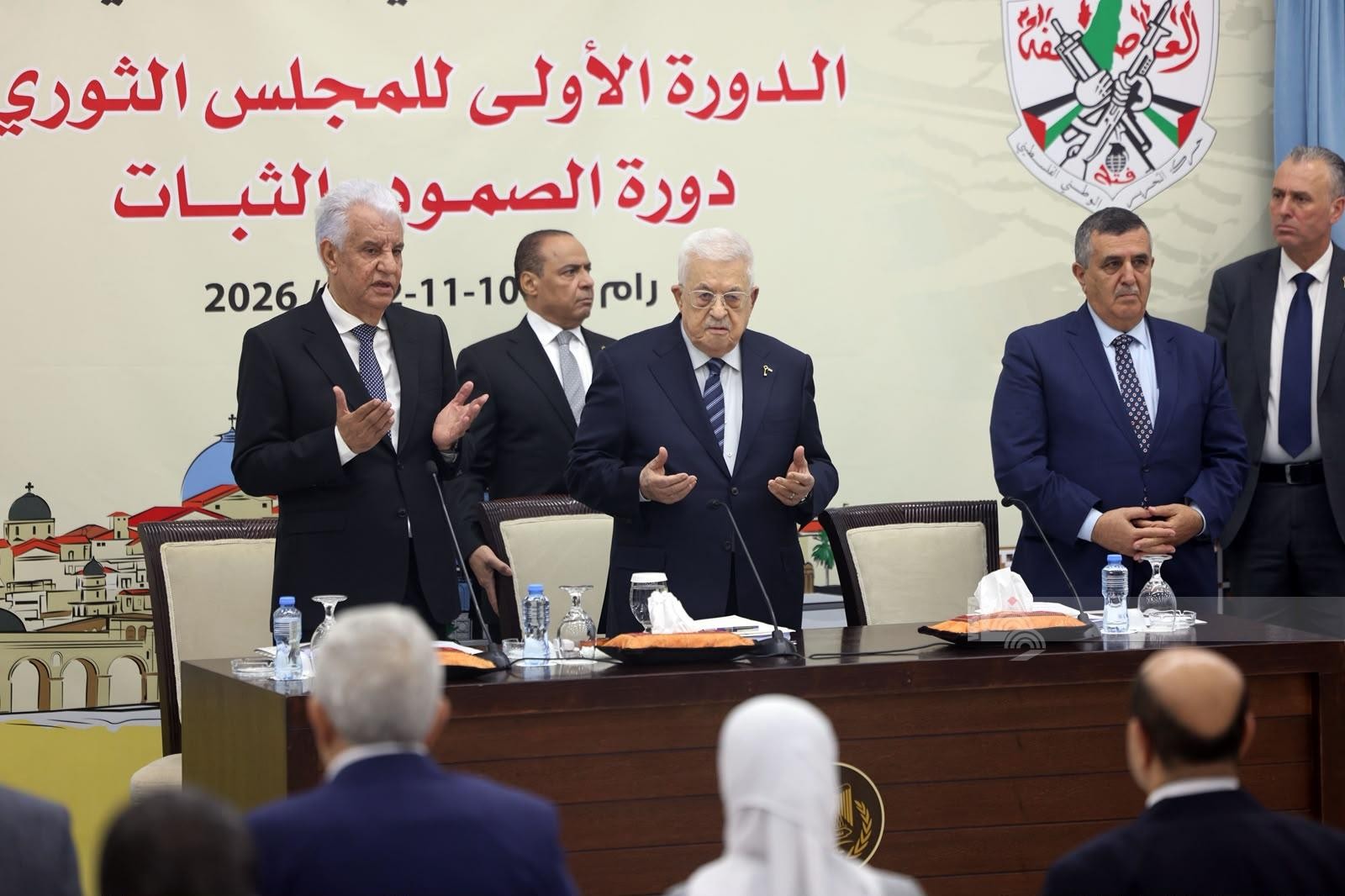 الرئيس محمود عباس، خلال ترؤسه أعمال الدورة الأولى للمجلس الثوري