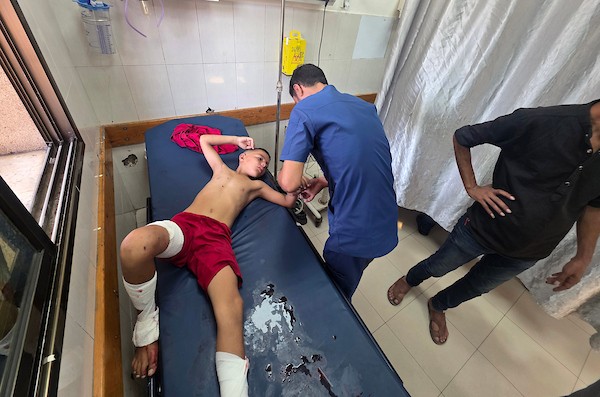 يتلقى أطفال فلسطينيون جرحى العلاج في مجمع ناصر الطبي في خان يونس، جنوب قطاع غزة، في 10 سبتمبر/أيلول 2026. تصوير: طارق محمد