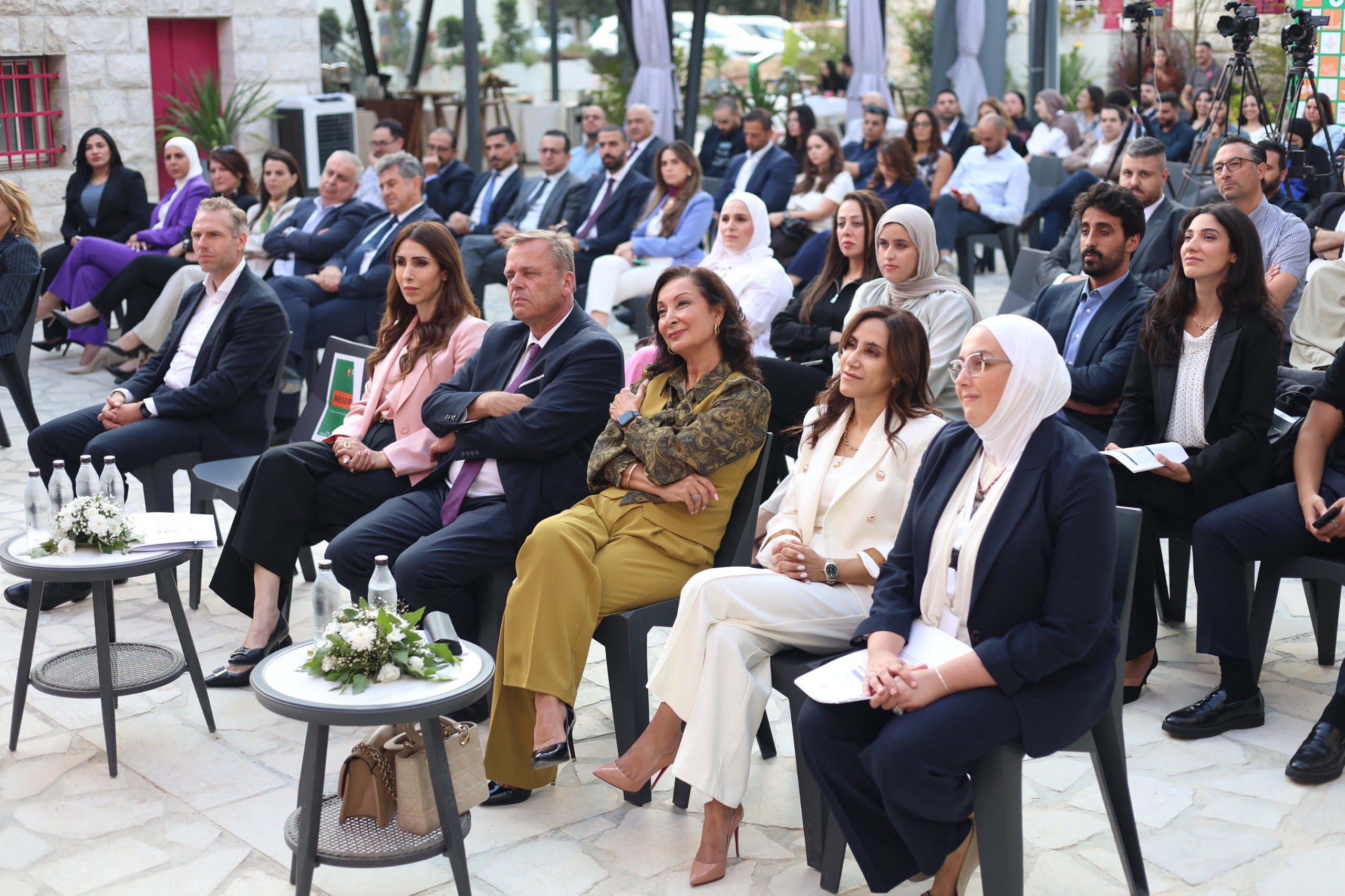 فعالية هدفت إلى فتح مساحات جديدة أمام الشركات الفلسطينية للوصول إلى الاستثمار.jpg