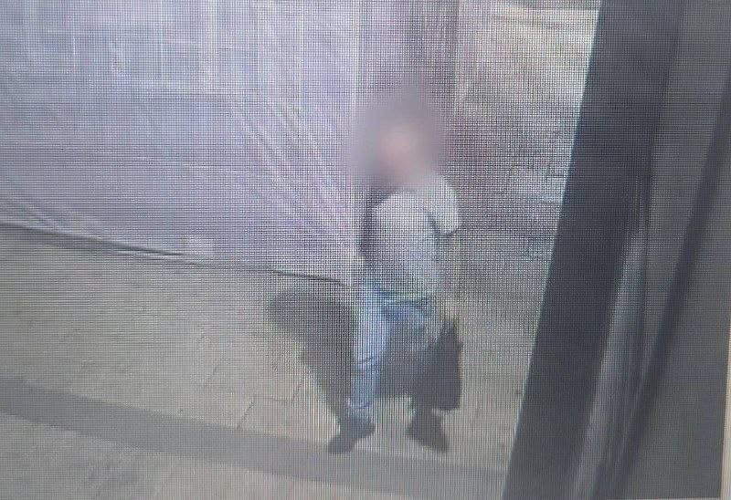 قوات الاحتلال تعتقل أحد سكان البلدة القديمة في القدس.jpg