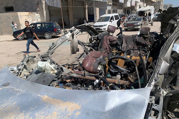 سيارة محطمة في حي تل الهوى بمدينة غزة، قطاع غزة، بتاريخ 13 سبتمبر/أيلول 2026، بعد غارة جوية إسرائيلية استهدفتها.(صورة: محمد صالحة)