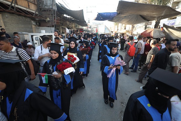 حفل تخرج في كلية العلوم التطبيقية الجامعية بمخيم النصيرات للاجئين وسط قطاع غزة في 24 سبتمبر/أيلول 2026. تصوير: حسن الجدي