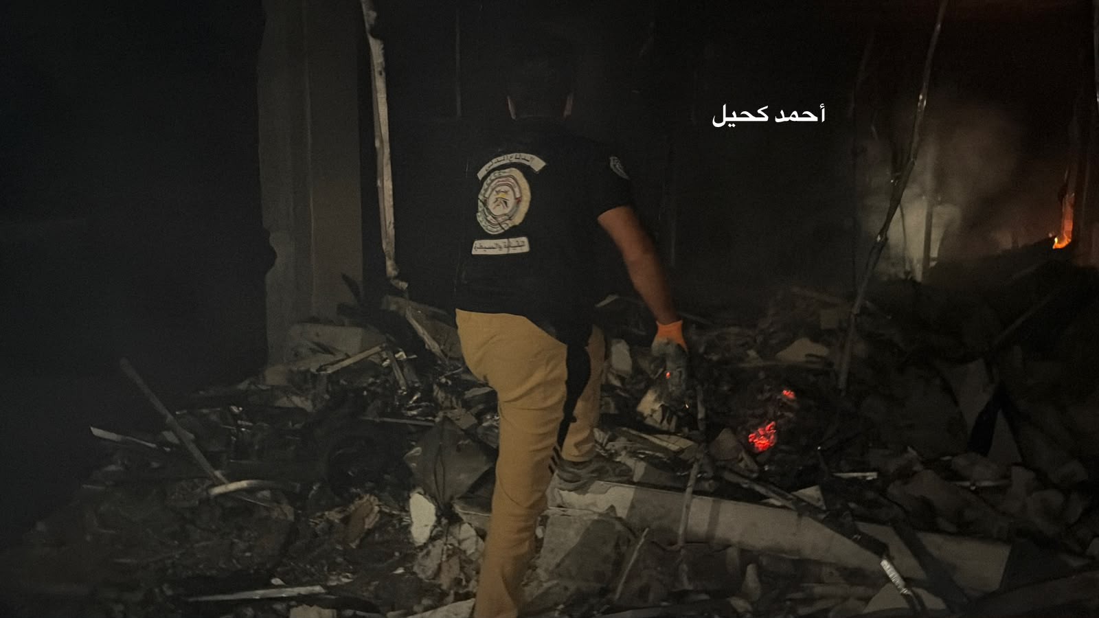 شهيد ومصابون اثر استهداف شقة سكنية في حي النصر غرب مدينة غزة. 9.jpg
