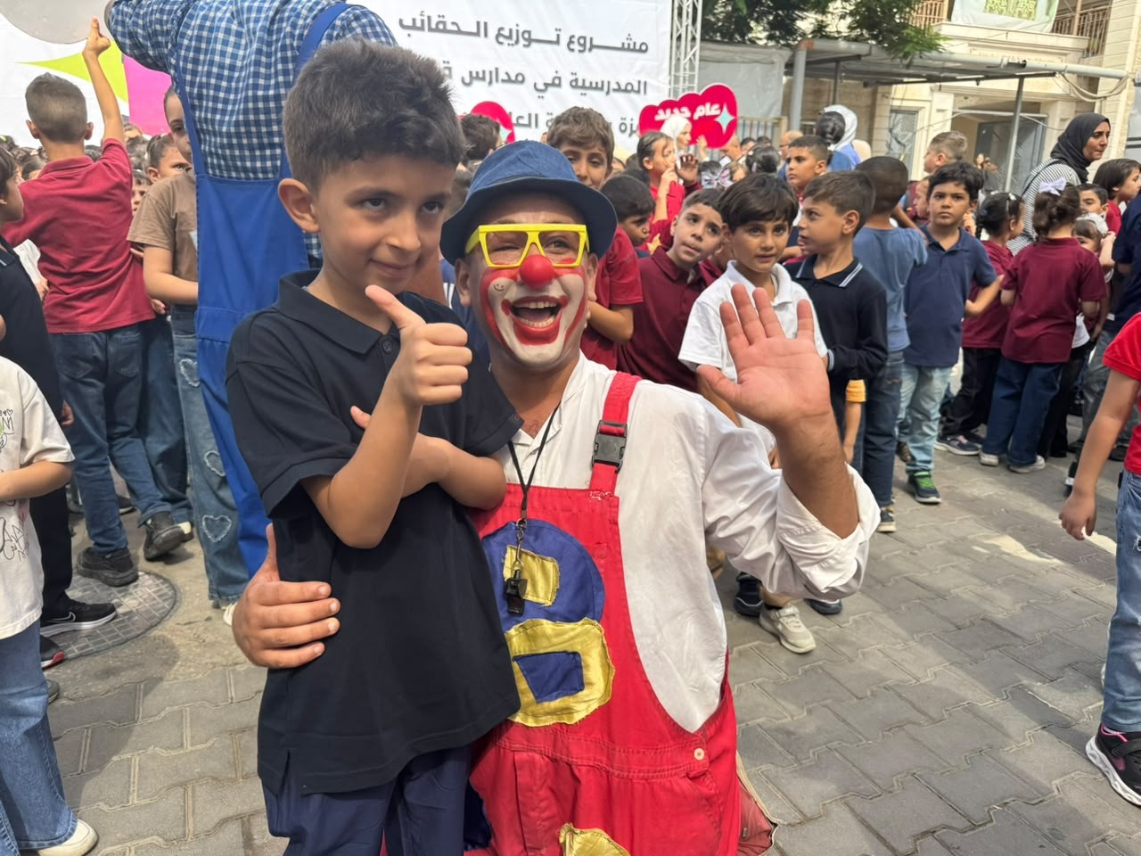 بنك فلسطين يحتفي بعودة طلبة غزة إلى الدراسة بعد 3 أعوام 9.jpg