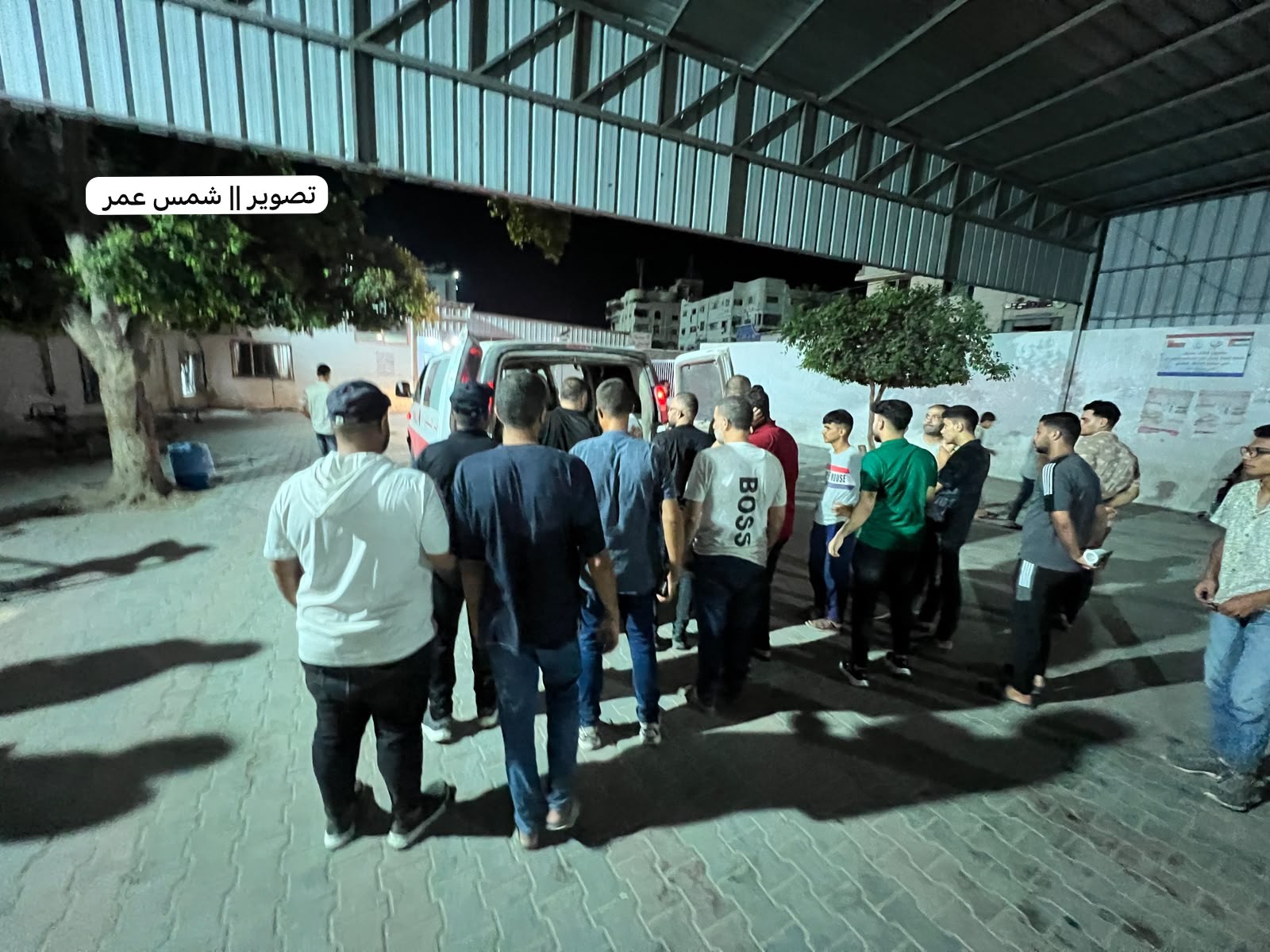 استهداف مركبة في شارع الصفطاوي شمال غرب مدينة غزة.jpg