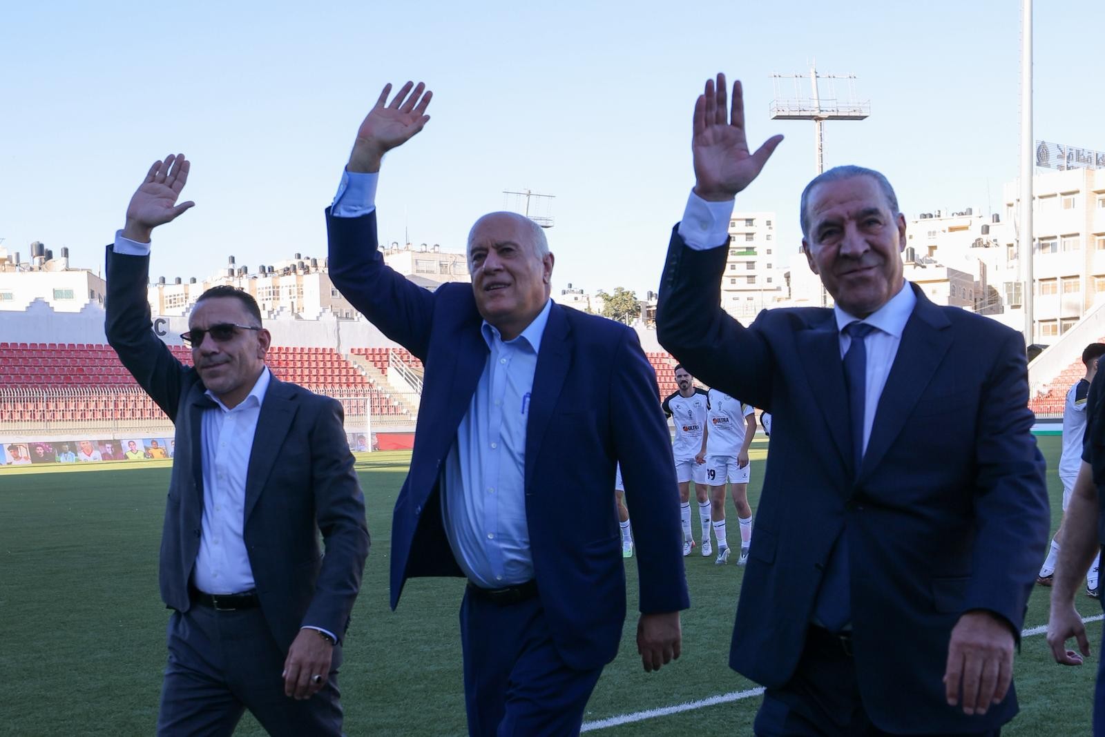 لقطات من المباريات الافتتاحية لكأس الألف شهيد.. جبل المكبر وشباب الخليل.. خدمات رفح وشباب رفح.. الأنصار والنهضة.jpg