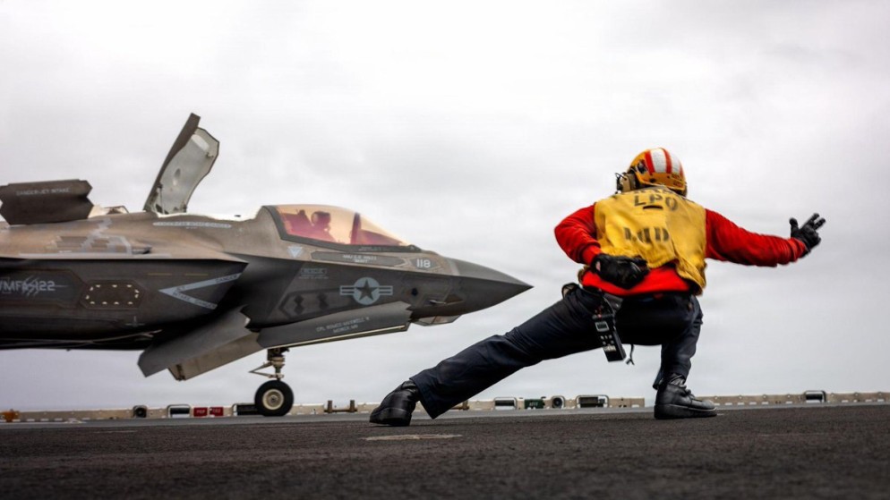 أفراد مشاة البحرية الأميركية الموجودون على متن السفينة يو إس إس بوكسر..jpeg