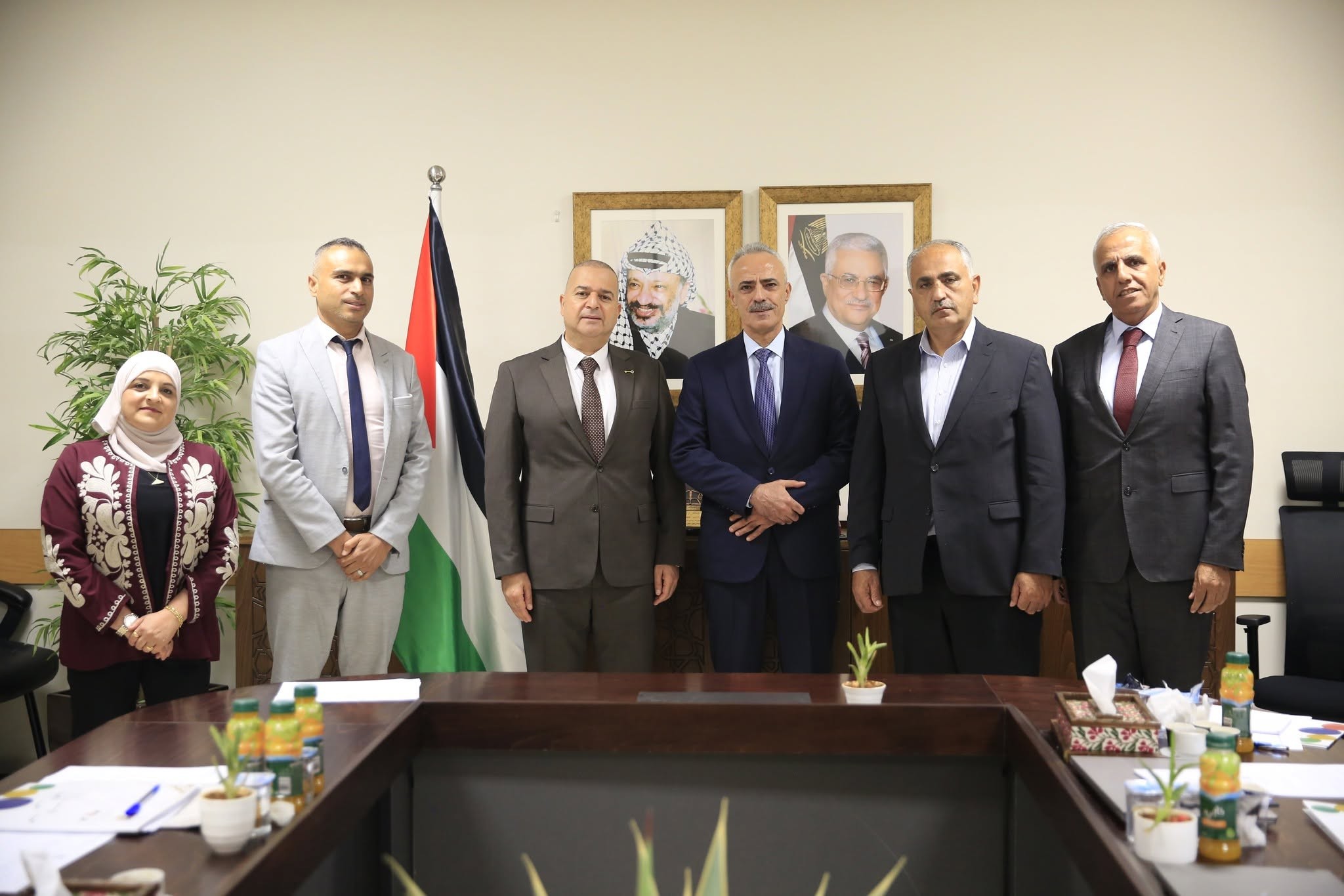 المدرسة الوطنية الفلسطينية للإدارة تختتم مقابلات مدربي برنامج إعداد القادة 1.jpg