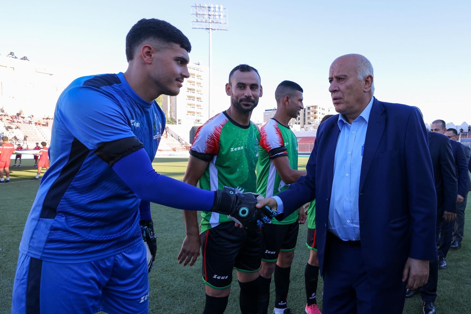 لقطات من المباريات الافتتاحية لكأس الألف شهيد.. جبل المكبر وشباب الخليل.. خدمات رفح وشباب رفح.. الأنصار والنهضة 7.jpg