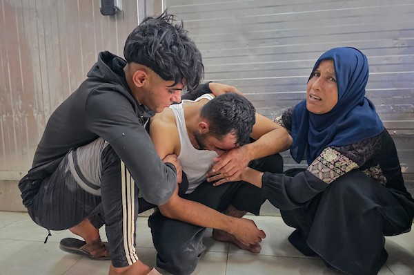 ودّع المشيّعون جثمان الطفل إسماعيل البردويل، 14 عامًا، في مجمع ناصر الطبي بخان يونس، جنوب قطاع غزة، في 21 سبتمبر/أيلول 2026. صورة: طارق محمد