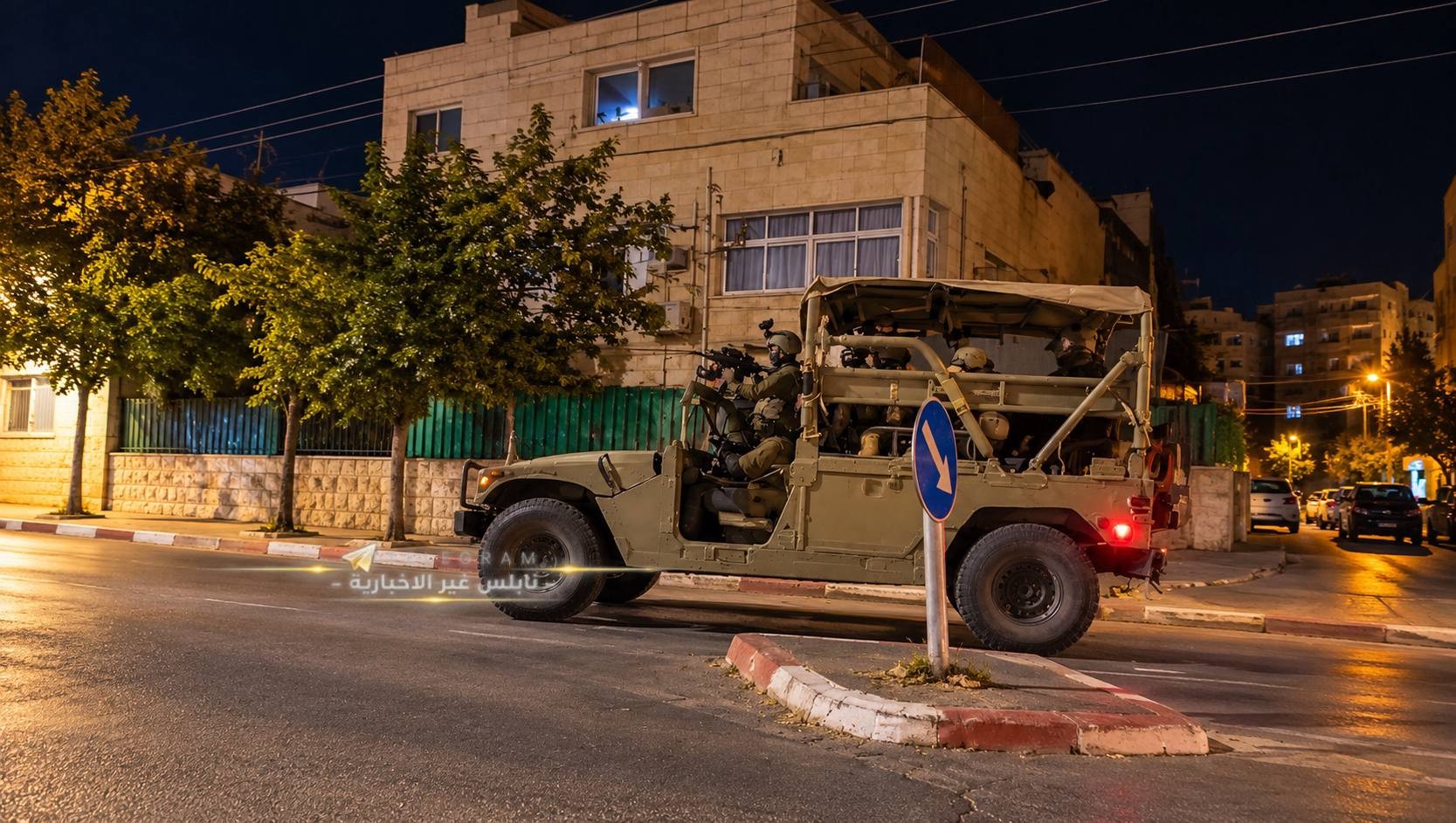 جانب من اقتحام قوات الاحتلال الواسع لمدينة الخليل وتهجير سكان عدة احياء قسراً 5.jpg