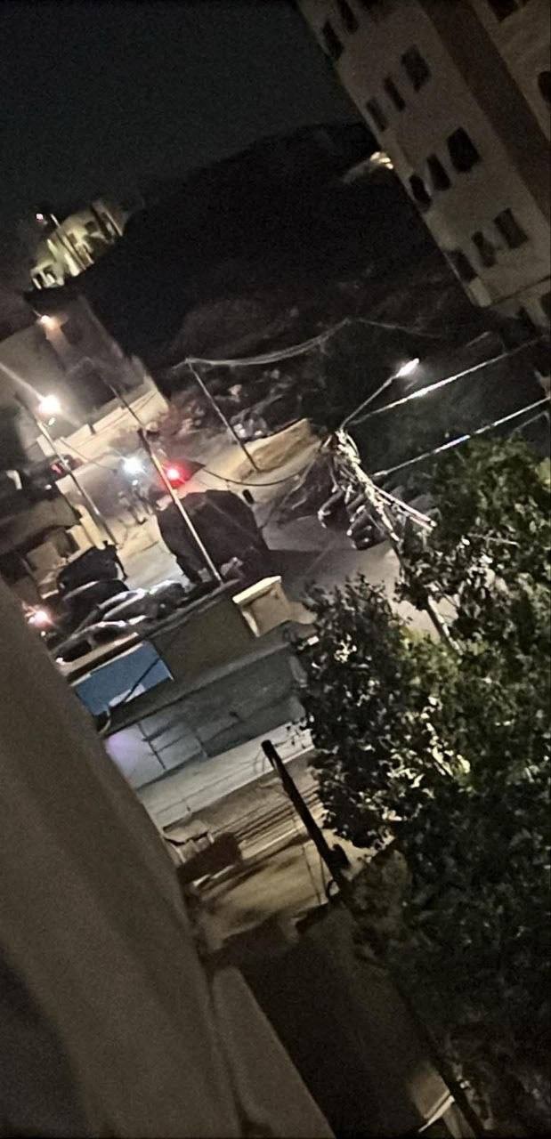 من اقتحام قوات الاحتلال لمنطقة نابلس الجديدة غرب مدينة نابلس..jpg
