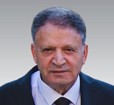 الشاعر د. جمال سلسع