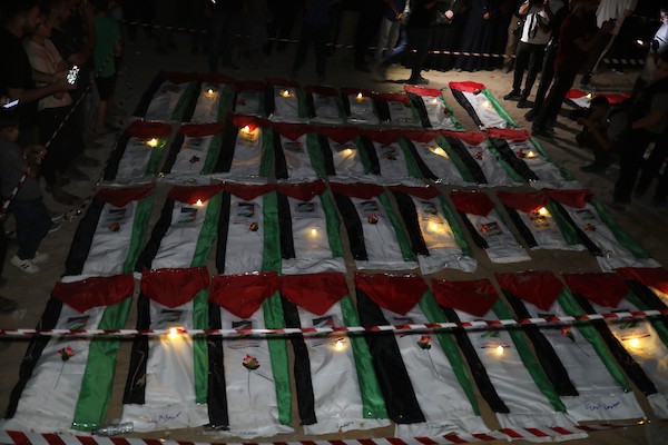 ودّع المشيّعون رفات 105 فلسطينيين انتُشلت من تحت أنقاض مبنى التاج في شارع اليرموك بمدينة غزة في 30 سبتمبر/أيلول 2026. (صورة: بلال أسامة)