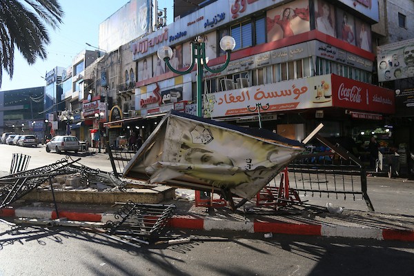 قوات الاحتلال الإسرائيلي خلال عملية عسكرية في مدينة نابلس، حيث هدمت نصبًا تذكارية في عدد من الأحياء، 7 أكتوبر/تشرين الأول 2026. تصوير: محمد ناصر.