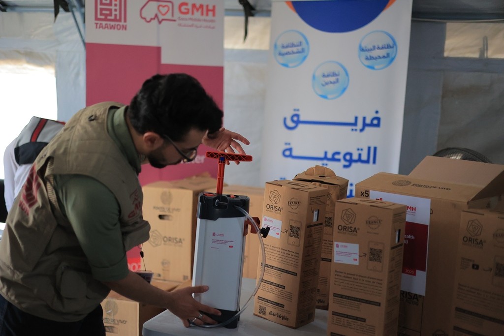 التعاون توزع فلاتر مياه على 195 أسرة في غزة لحماية الفئات الأكثر عرضة للمخاطر الصحية