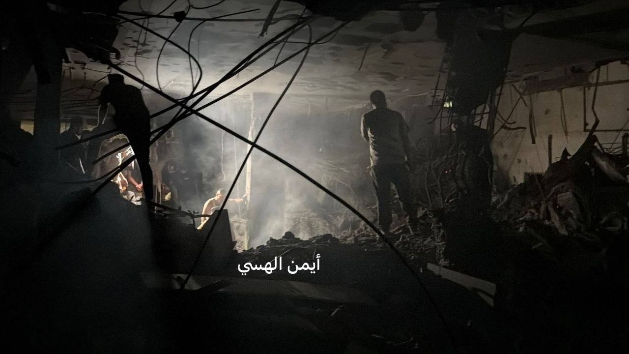 توثيق من المكان المستهدف غربي مدينة غزة بعدد من الصواريخ الحربية 6.jpg