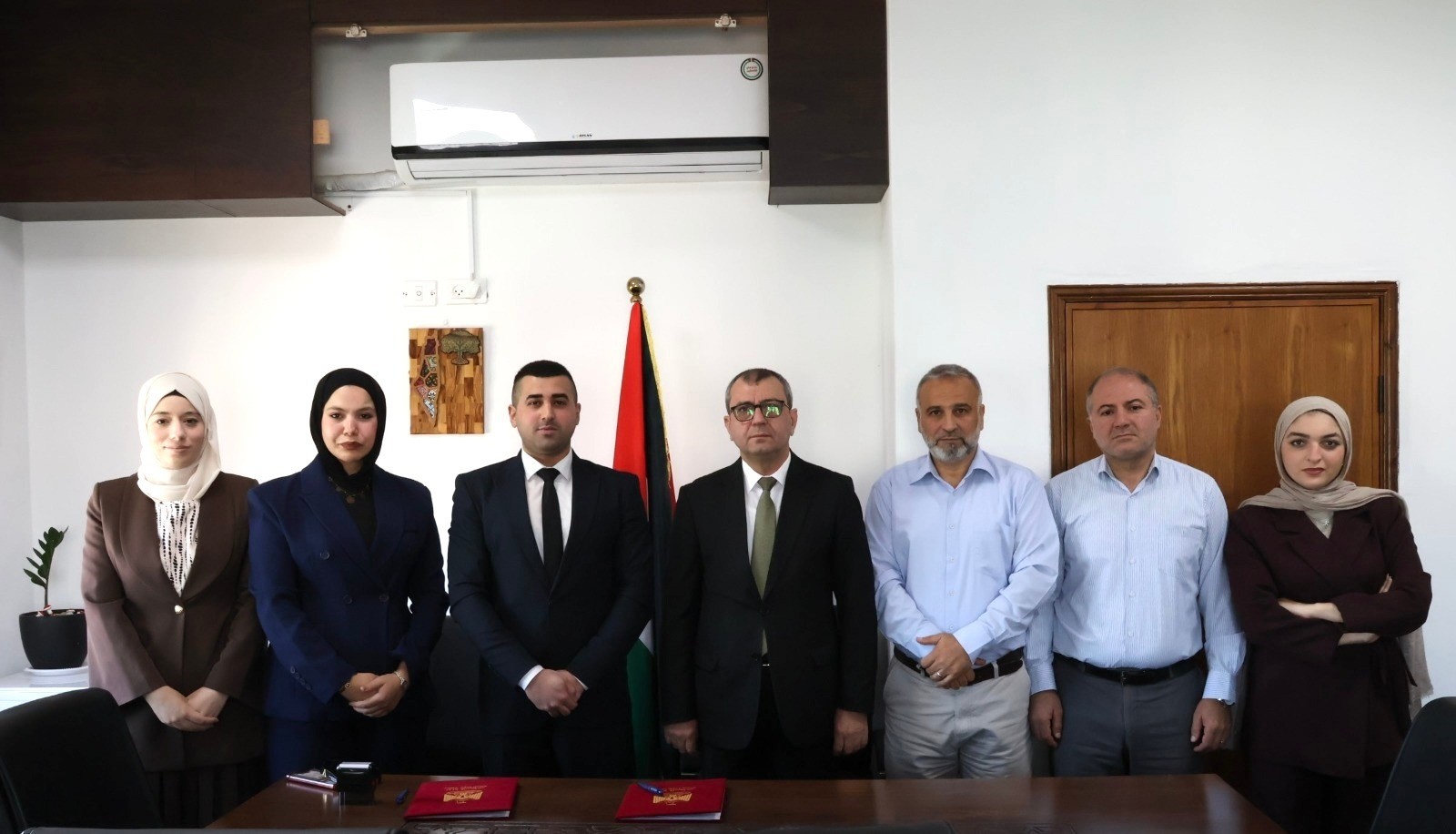 سلطة جودة البيئة ومؤسسة الشبكة الفلسطينية لتطوير الإعلام توقعان اتفاقية تعاون