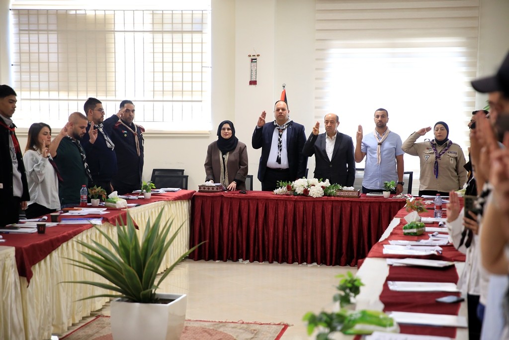 المدرسة الوطنية الفلسطينية للإدارة تختتم الورشة الوطنية للحماية من الأذى والآذان الصاغية