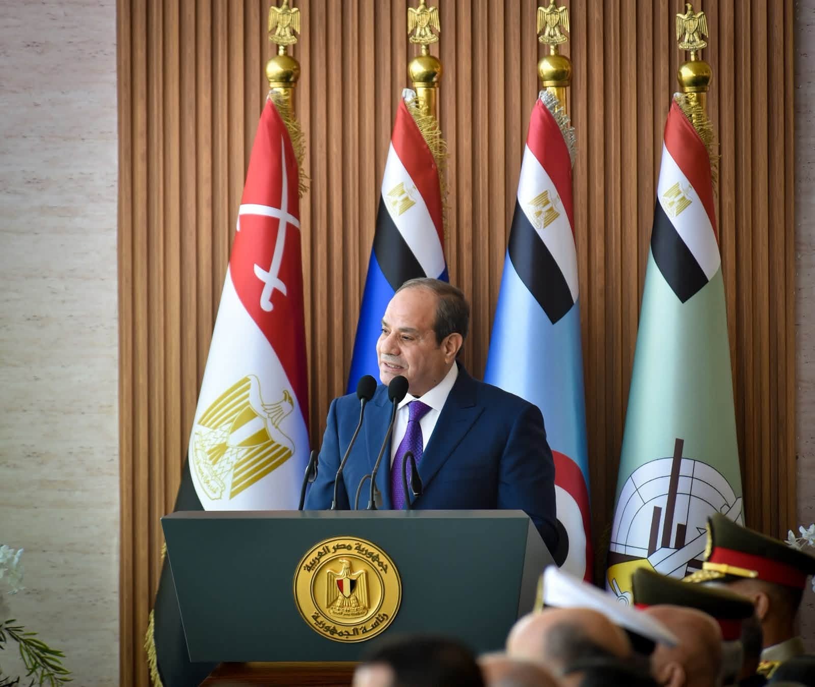 الرئيس عبد الفتاح السيسي يشهد حفل تخرج الدفعة رقم (١) للأكاديمية العسكرية.jpg