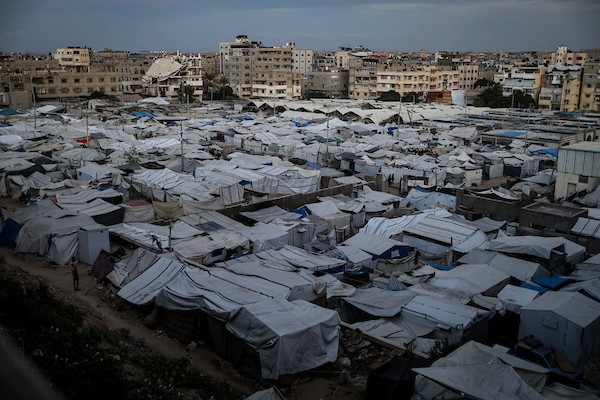 في الأول من أكتوبر/تشرين الأول 2026، اكتظت الخيام التي تؤوي نازحين فلسطينيين بين المباني المدمرة في وسط مدينة غزة، بينما تستعد العائلات لفصل الشتاء وسط ظروف إنسانية صعبة.(صورة: بلال أسامة)