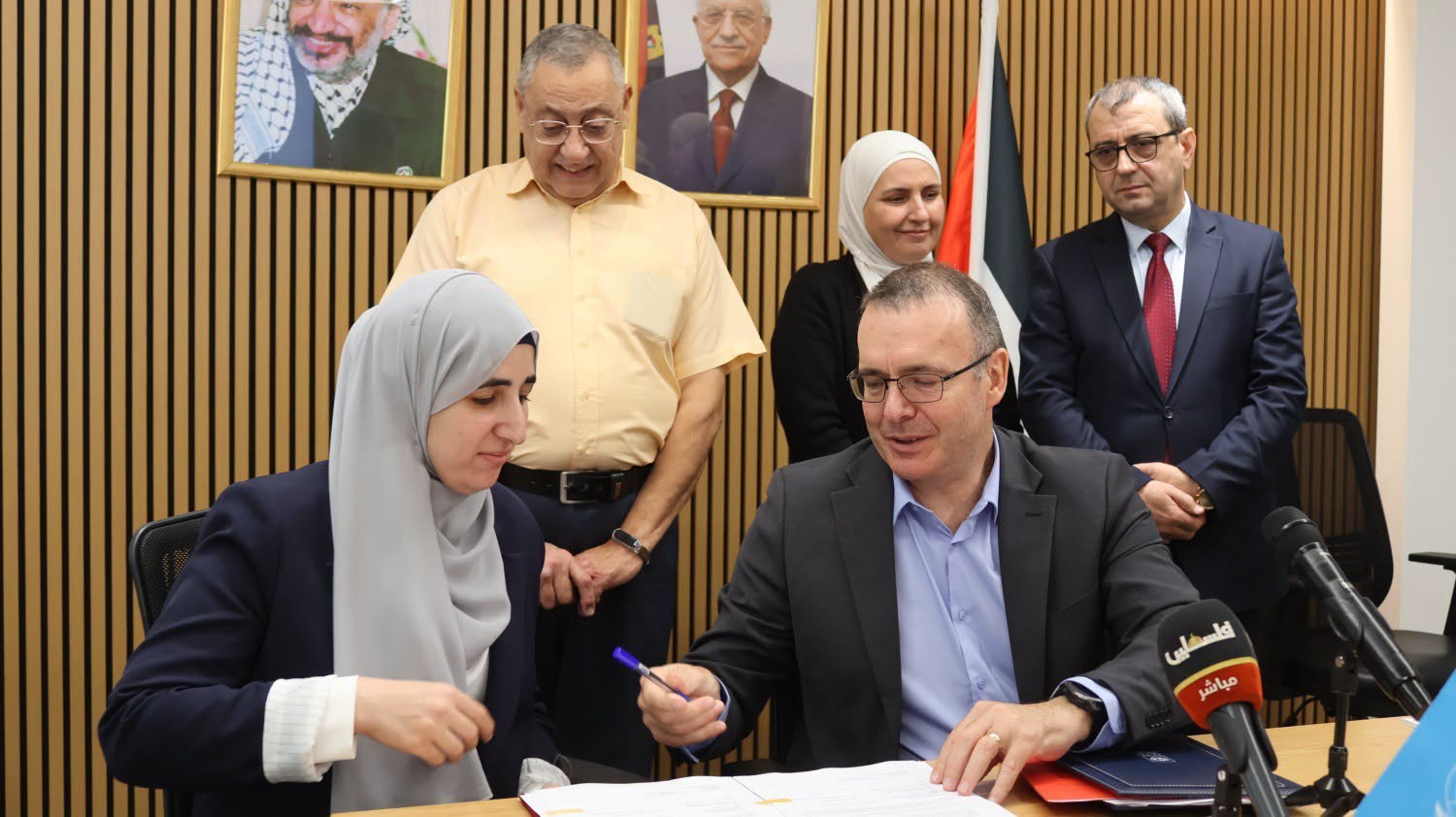 سلطة جودة البيئة تشرف على توقيع عقود 7 مشاريع بيئية لتعزيز الاستدامة والصمود المناخي